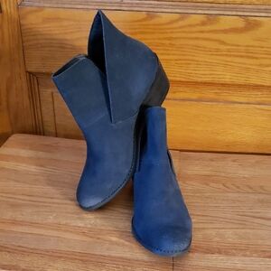 me too Navy Suede Asymmetrical Ankle Booties